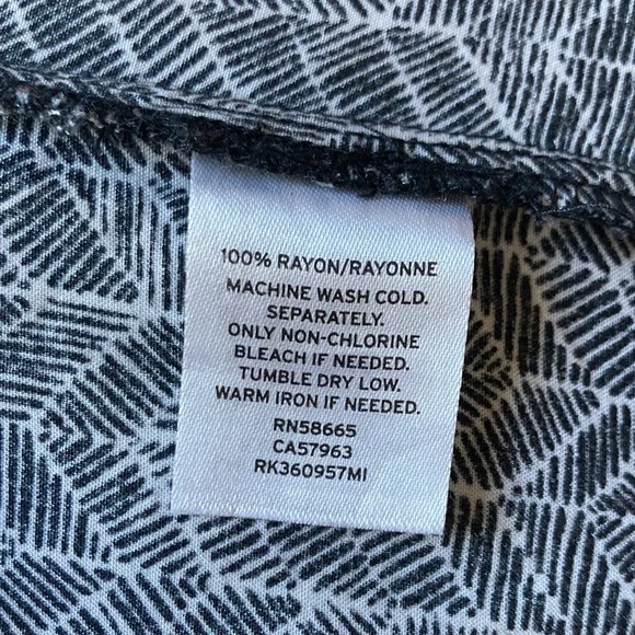 Melrose and Market Herringbone Shorts - Picture 6 of 6